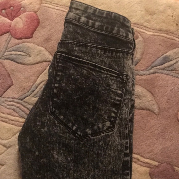 H and M jeans- never worn size 2 - Picture 3 of 3